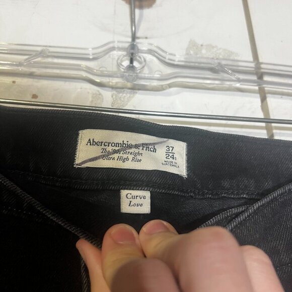 Abercrombie The '90s Straight Ultra High Rise Jeans Black CURVE LOVE Size 37 24S - Picture 14 of 16
